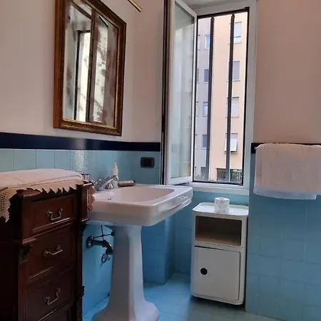 Altido Cosy 2-bed Flat In Milan's Heart Apartment